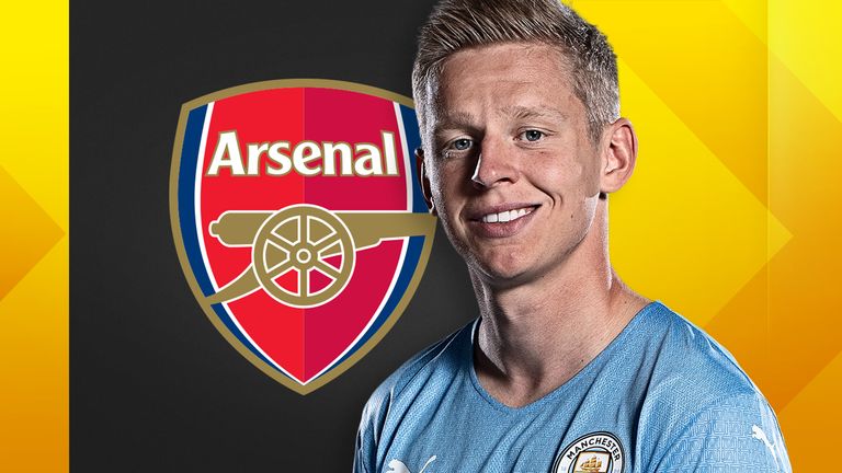 El defensa del Manchester City Oleksandr Zinchenko es buscado por el Arsenal