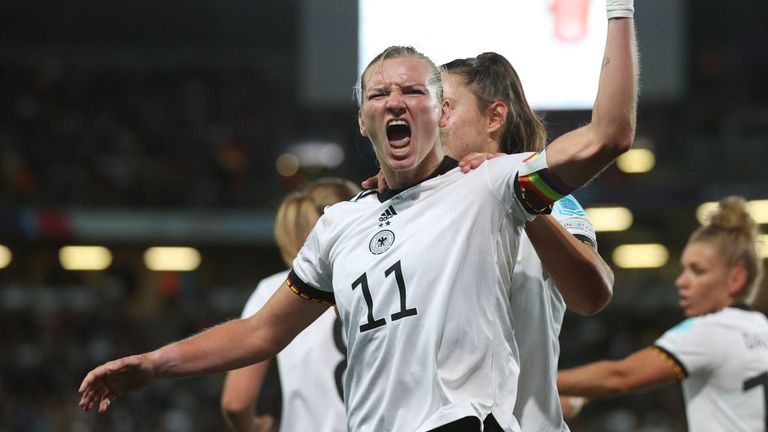 Popp scored the winner to take her side to the final