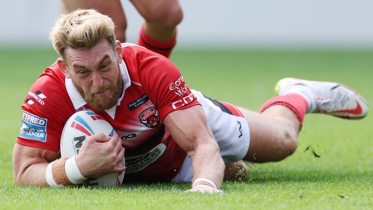 Picture by John Clifton/SWpix.com - Salford Red Devils' Jack Ormondroyd scores a try.