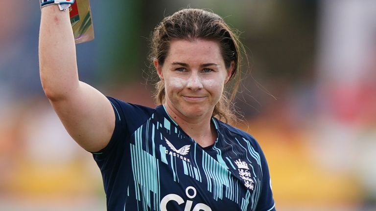 Tammy Beaumont hit 19 fours and one six as she scored a ninth ODI century