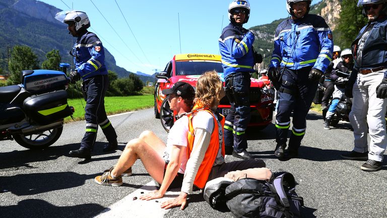 Protesters defending 'Mont Blanc environment' block riders on Stage 10 of the Tour de France