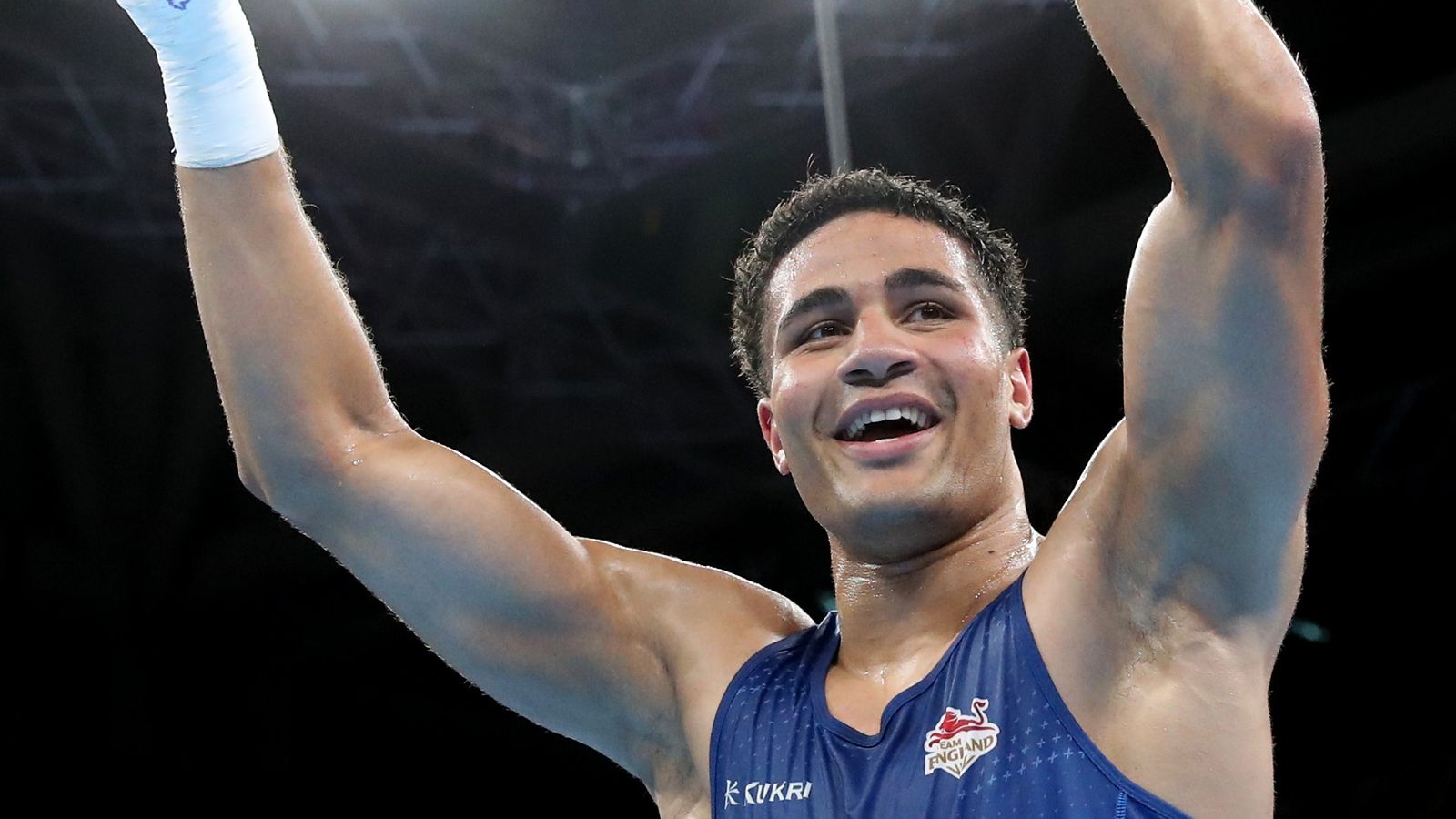 Delicious Orie triumphs in Commonwealth Games super-heavyweight final in his Birmingham hometown