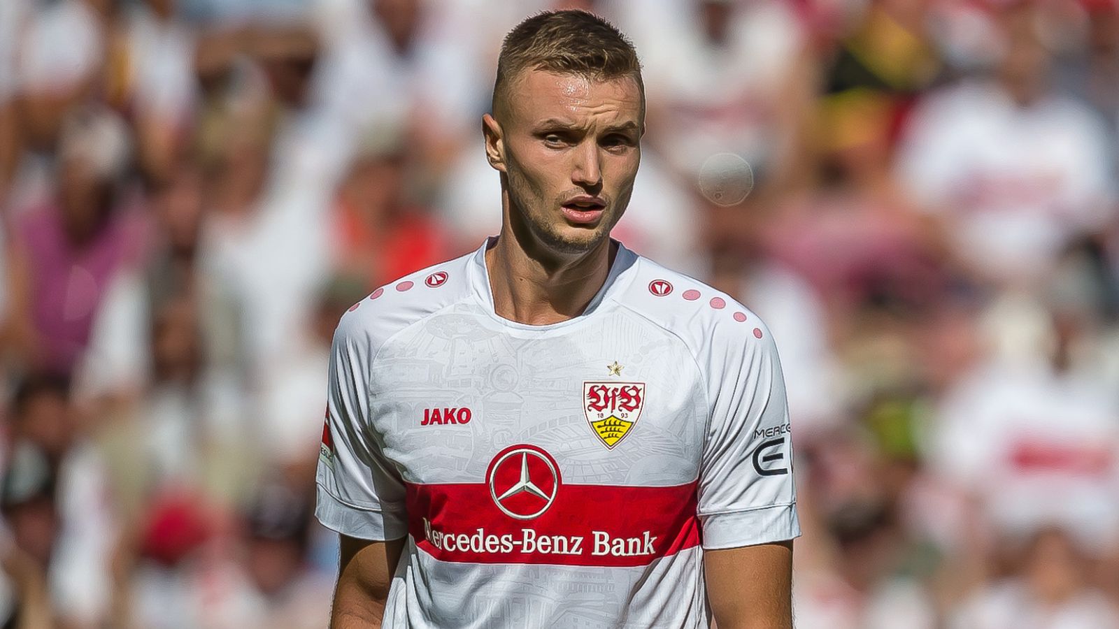 Sasa Kalajdzic: Manchester United considering Stuttgart striker who is keen on move to Old Trafford