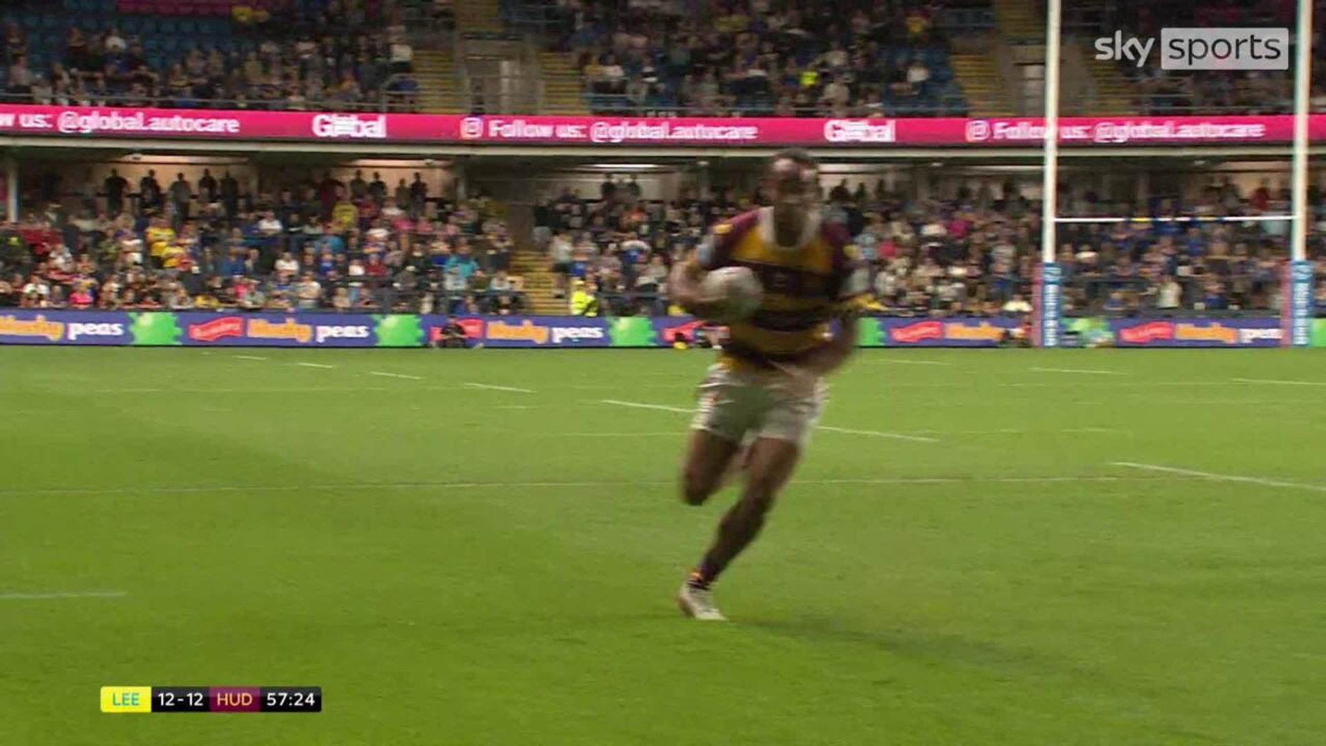 Cudjoe finishes superb Huddersfield team try