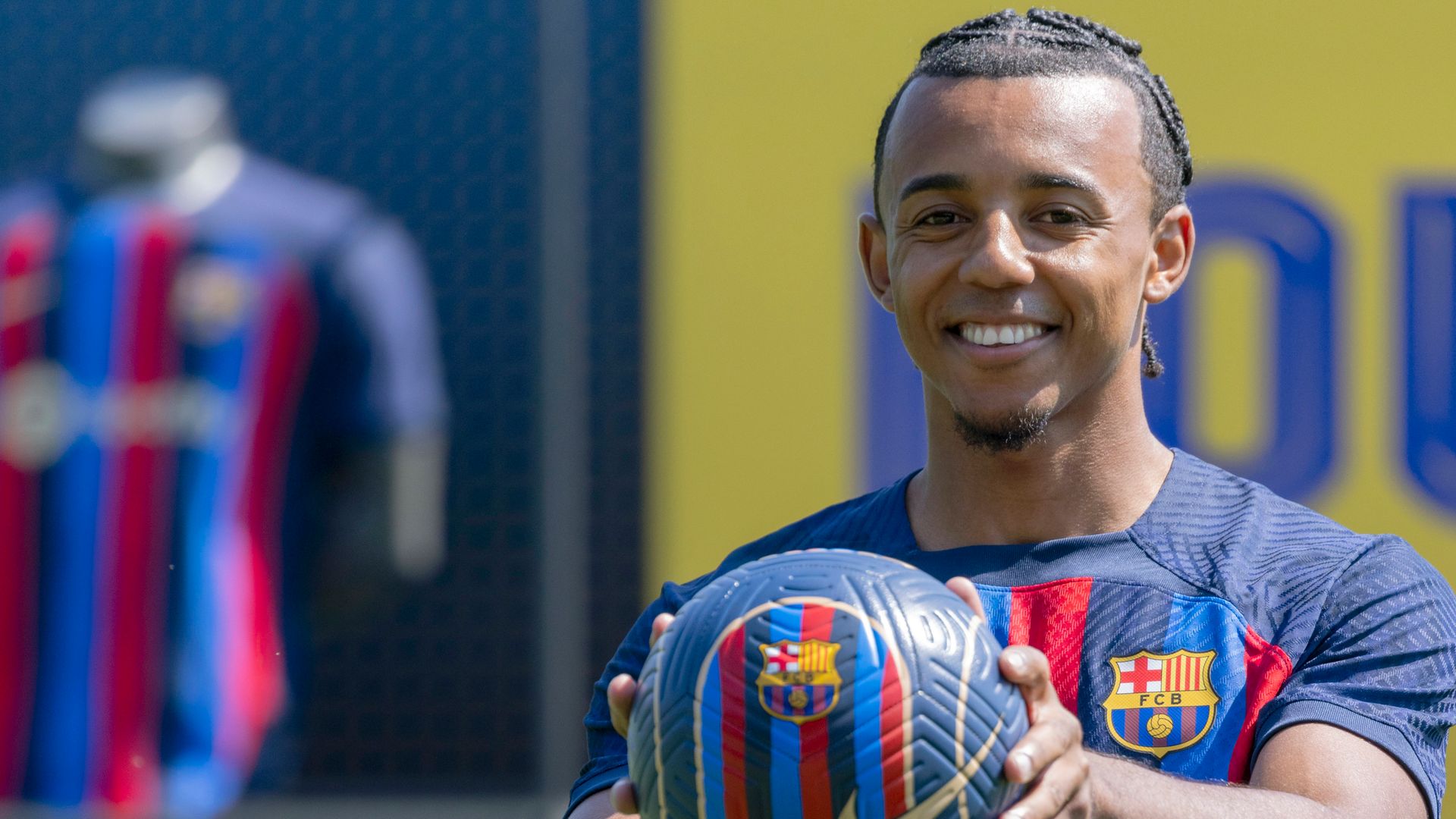 Barca register all new signings bar Kounde ahead of La Liga opener