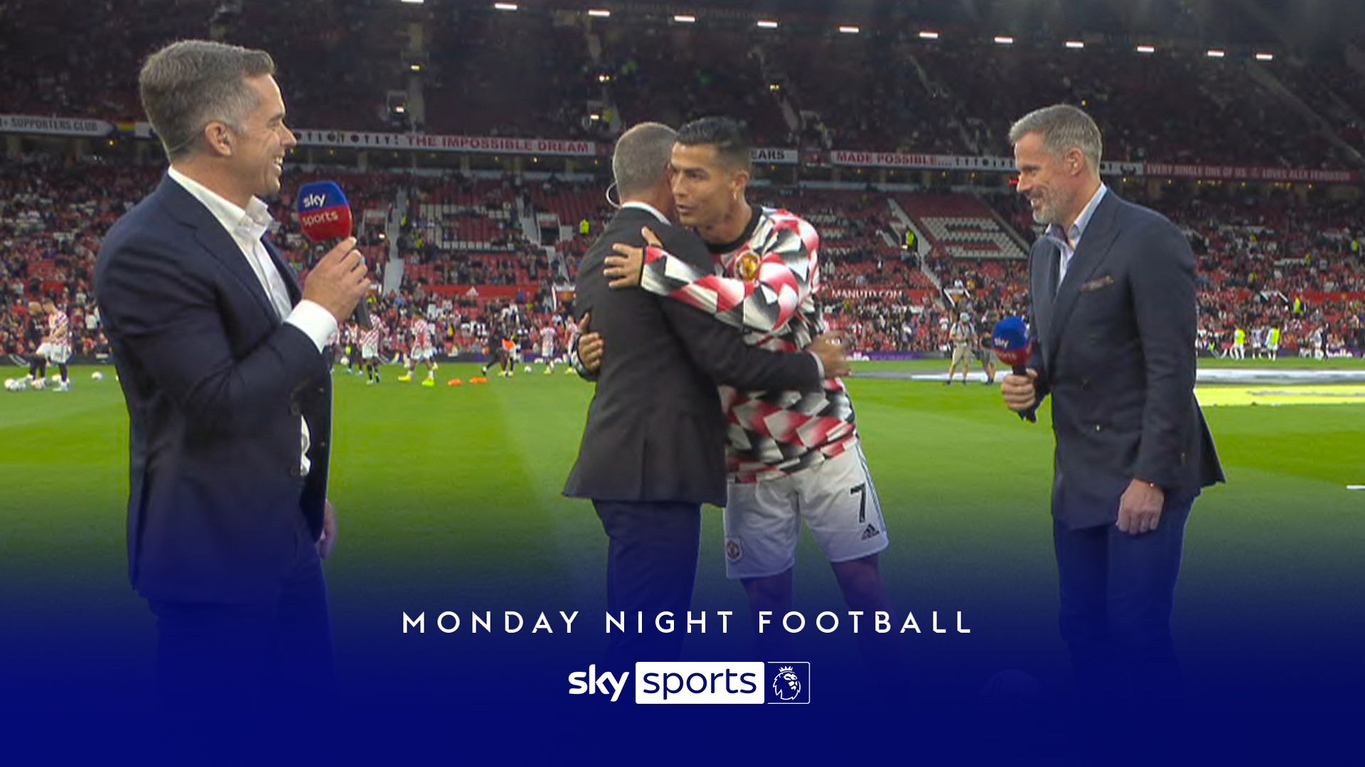 'He blanked me!' | Ronaldo ignores Carra!