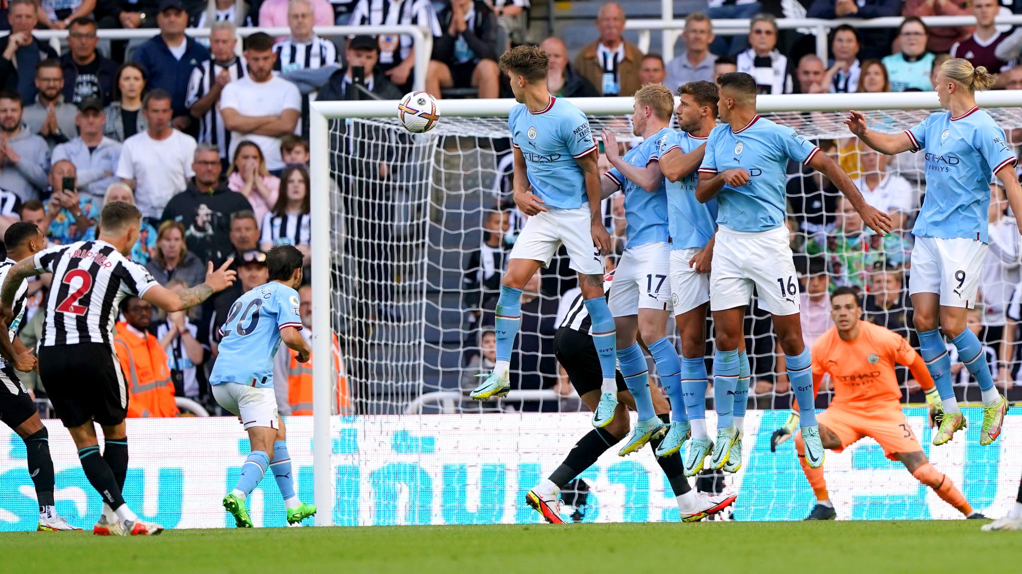 Newcastle 3-3 Man City: Bernardo Silva Earns Champions Draw After Two ...