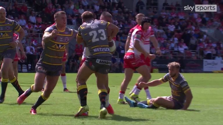 Highlights of last weeks' Betfred Super League match between St Helens and Castleford Tigers.