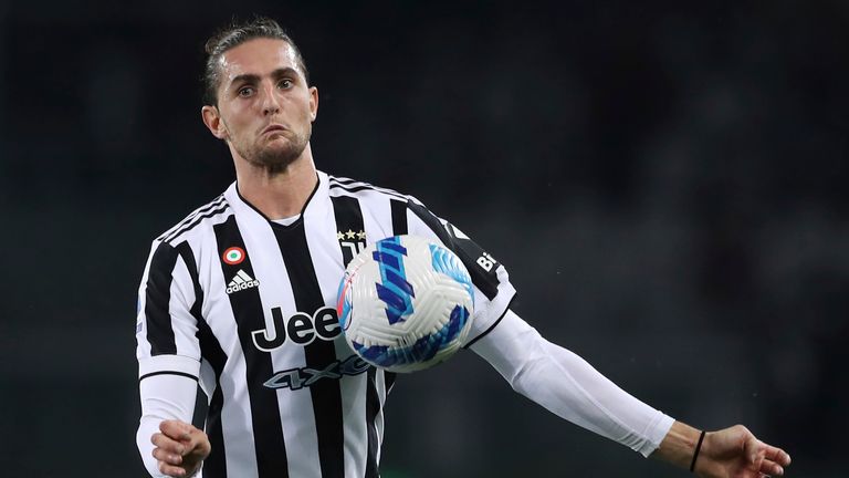 Adrien Rabiot of Juventus controls the ball during the Serie A match at the Stadio Grande Torino, Turin.