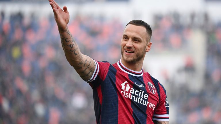 Marko Arnautovic: Man Utd have £7.6m bid for former West Ham and Stoke forward rejected by Bologna | Transfer Centre News | Sky Sports