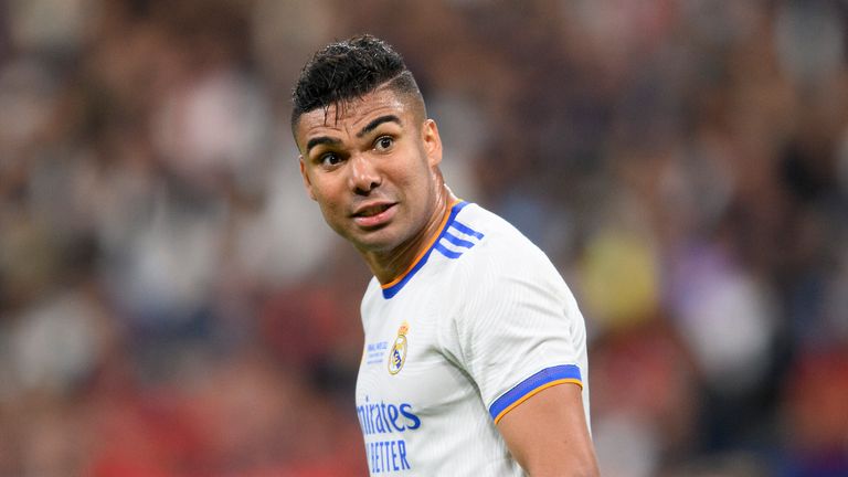 Manchester United are working on a deal to sign Real Madrid midfielder Casemiro