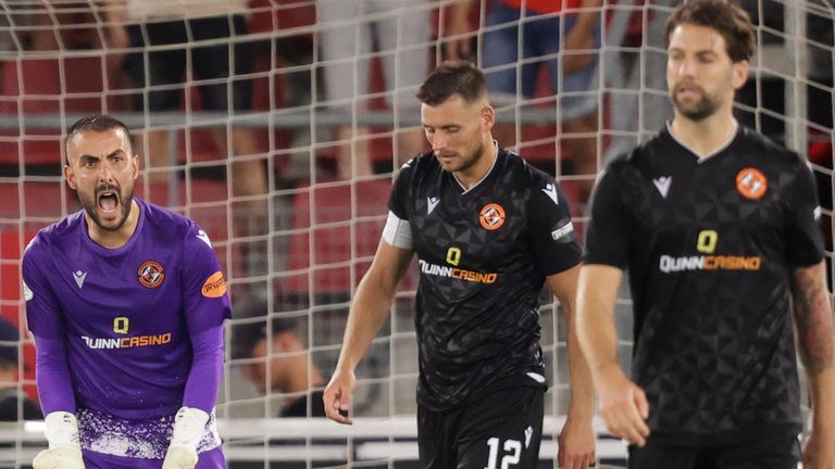 ALKMAAR, NETHERLANDS - AUGUST 11: Dundee Utd Goalkeeper Mark Birighitti after his side go 5-0 down during a UEFA Europa Conference League Third Qualifying Round second leg match between AZ Alkmaar and Dundee United at the AFAS Stadion, on August 11, 2022, in Alkmaar, Netherlands. (Photo by Angelo Blankespoor / SNS Group)