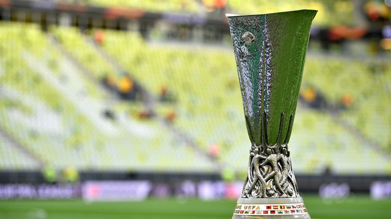 gnist Enrich Vedhæft til Manchester United into play-off while Arsenal top group - how the Europa  League group stage finished | Football News | Sky Sports