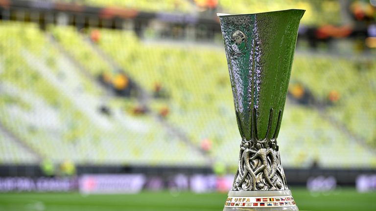 El trofeo de la Europa League