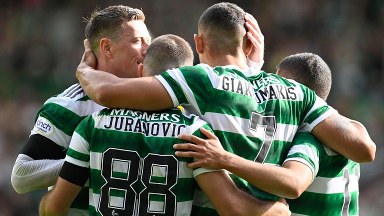 Celtic&#39;s Georgios Giakoumakis celebrates scoring to make it 2-0 against Hearts