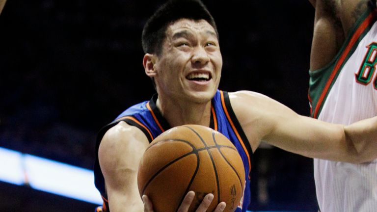 Jeremy Lin in action for the New York Knicks against the Milwaukee Bucks