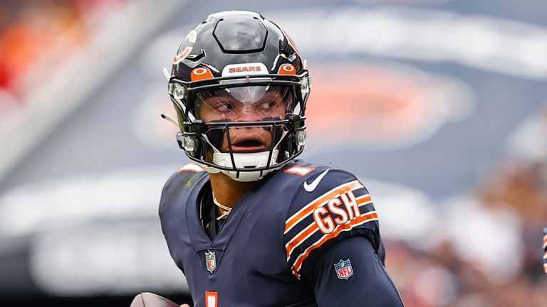 Justin Fields offers hope to Chicago Bears as one of NFL's most intriguing  stories, NFL News