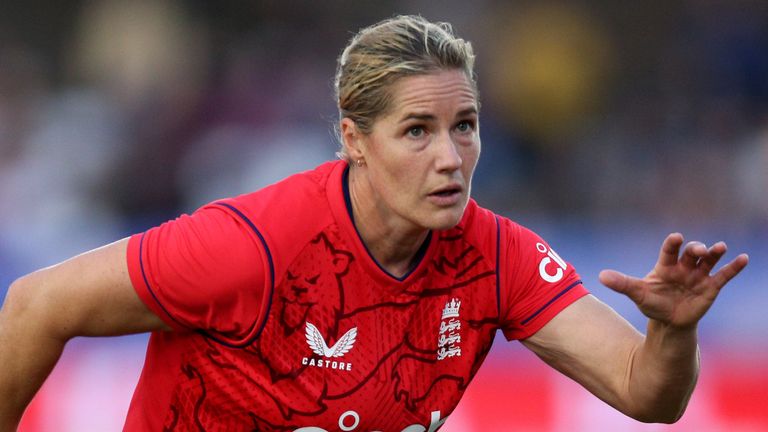 Katherine Brunt ha descansado para la serie IT20 de Inglaterra contra India