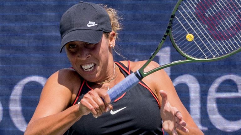 August 18, 2022, Mason, Ohio, USA: Madison Keys (USA) hits a forehand shot during the third round of the Western and Southern Open at the Lindner Family Tennis Center, Mason, Oh. (Credit Image: .. Scott Stuart/ZUMA Press Wire) (Cal Sport Media via AP Images) 
