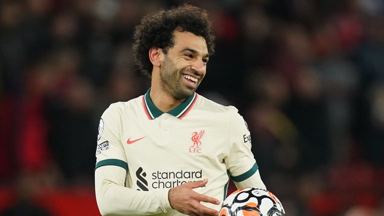 Mohamed Salah anotó un hat-trick en la victoria del Liverpool por 5-0 sobre el Manchester United la temporada pasada en Old Trafford.