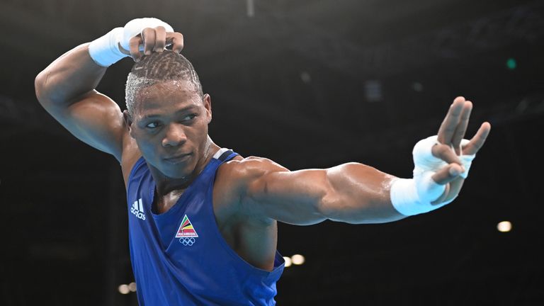 Mozambique&#39;s Tiago Osorio Muxanga reacts after winning the Men&#39;s Light Middle semifinal boxing bout against Tanzania&#39;s Kassim Mbundwike at the Commonwealth Games in Birmingham, England, Saturday, Aug. 6, 2022. (AP Photo/Rui Vieira)


