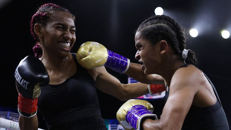 Jeddah, Saudi Arabia: Ramla Ali vs Crystal Garcia Nova, Super-Bantamweight contest..20 August 2022.Picture By Mark Robinson Matchroom Boxing