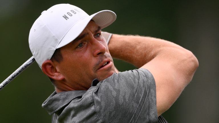 Scott Stallings hits from the third tee during the final round of the BMW Championship golf tournament at Wilmington Country Club, Sunday, Aug. 21, 2022, in Wilmington, Del. (AP Photo/Nick Wass)