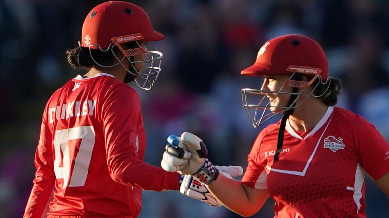 Sophia Dunkley (left) and Alice Capsey put on a 39-run second wicket partnership for England against New Zealand