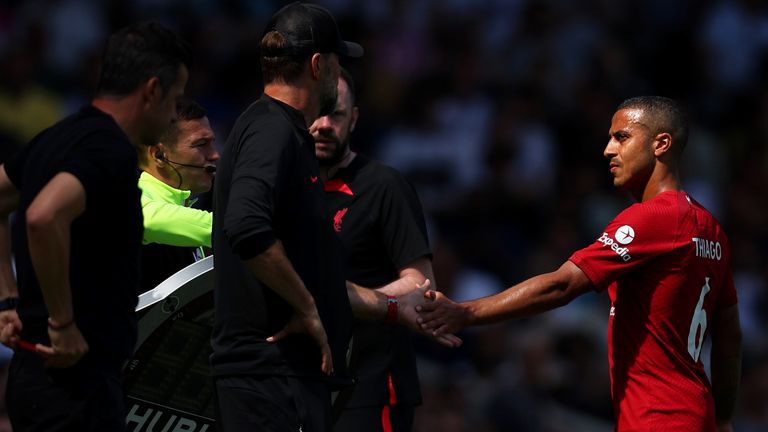 Jurgen Klopp looks on as Thiago comes off during Liverpool's match at Fulham