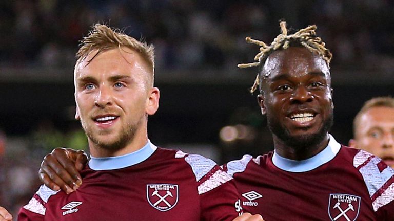 West Ham United's Jarrod Bowen (left) celebrates with team-mate Maxwell Cornette after scoring his side's second goal in the first leg of the UEFA Europa Conference League play-offs at the London Stadium. increase. London. Shooting date: Thursday, August 18, 2022