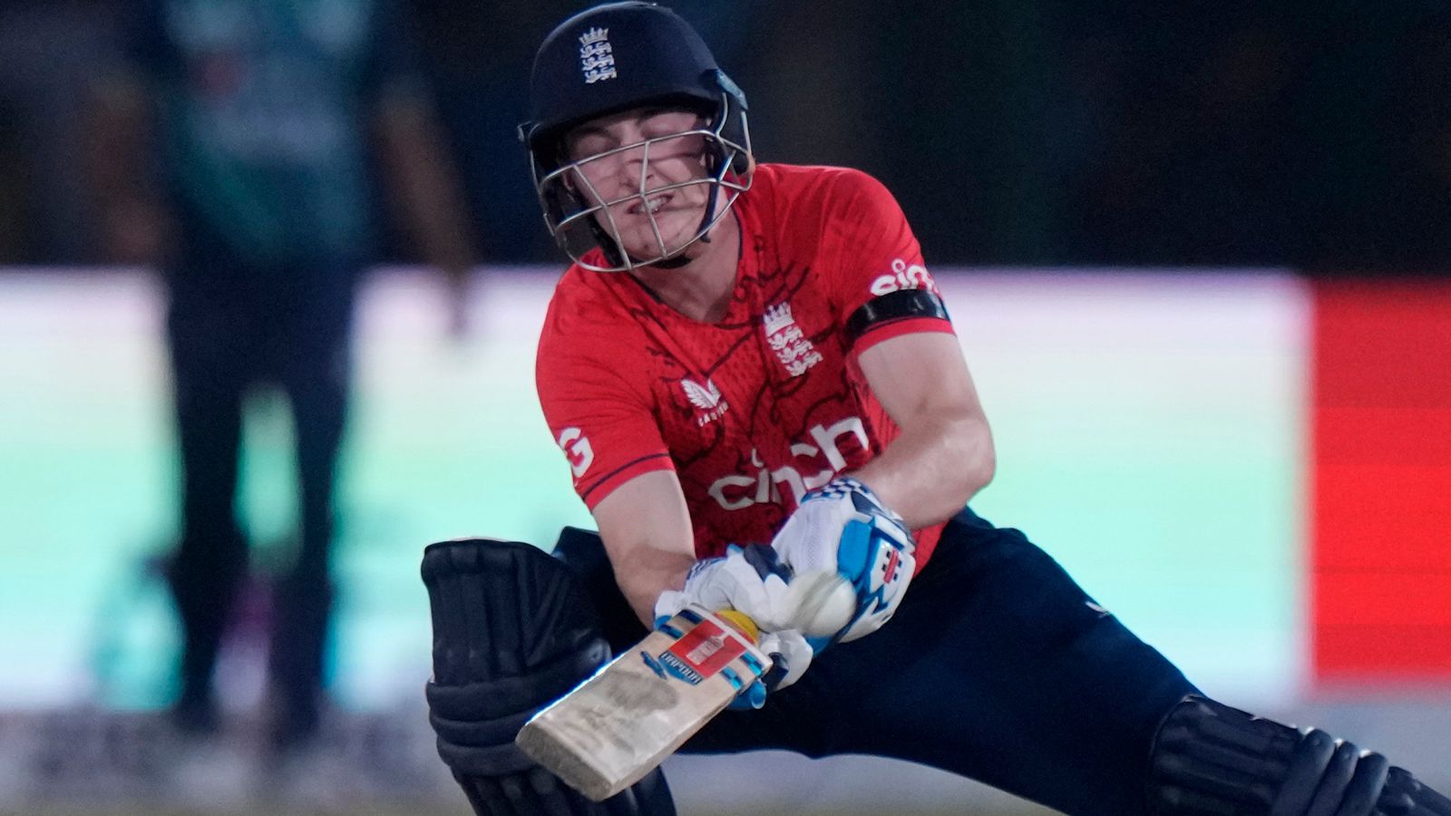 England beat Pakistan in the T20I series opener in Karachi with Alex Hales and Harry Brook starring