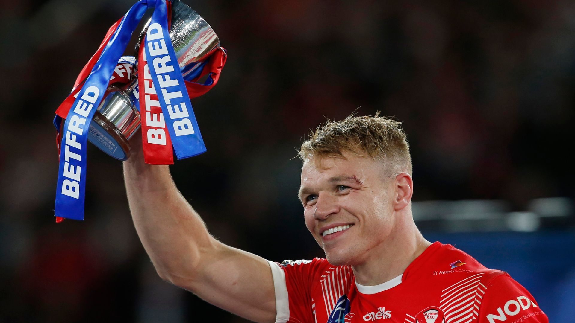 Lomax comes back from the brink to write name in history