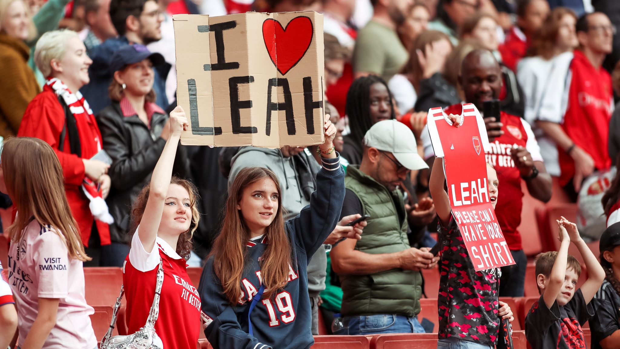 I met loads of young girls wearing Ireland and Arsenal jerseys - it sums up  what the World Cup means, says Katie McCabe