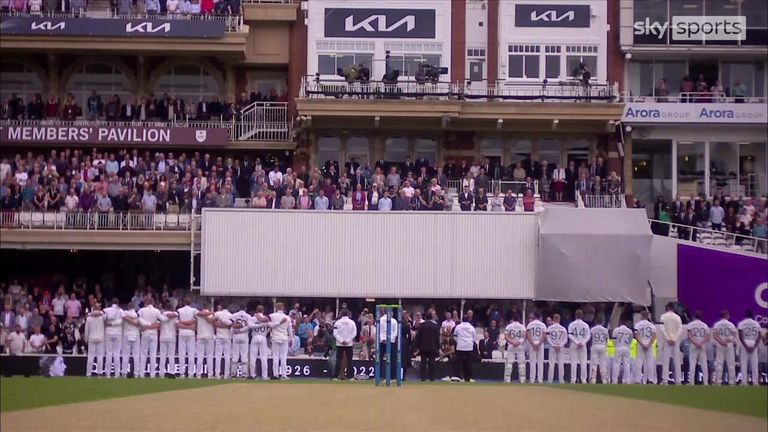 Una mirada retrospectiva a un día emotivo en The Oval, mientras la comunidad de cricket rinde homenaje a la reina Isabel II