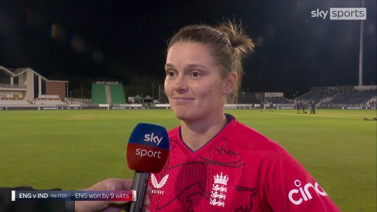 La capitana de Inglaterra, Amy Jones, dice que su equipo tuvo un comienzo seguro en su serie IT20 contra India.