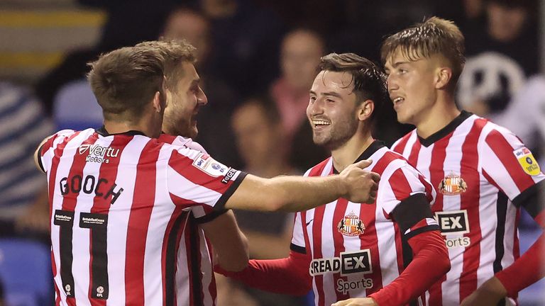 Reading 0-3 Sunderland: Patrick Roberts double puts Black Cats on course for victory