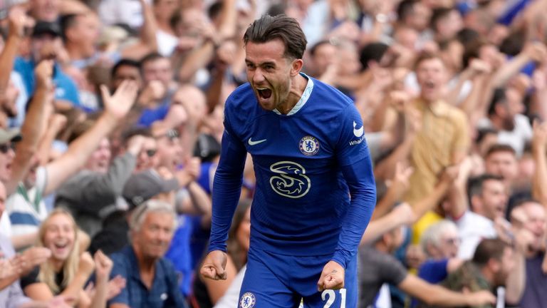 Ben Chilwell del Chelsea celebra después de hacer el 1-1