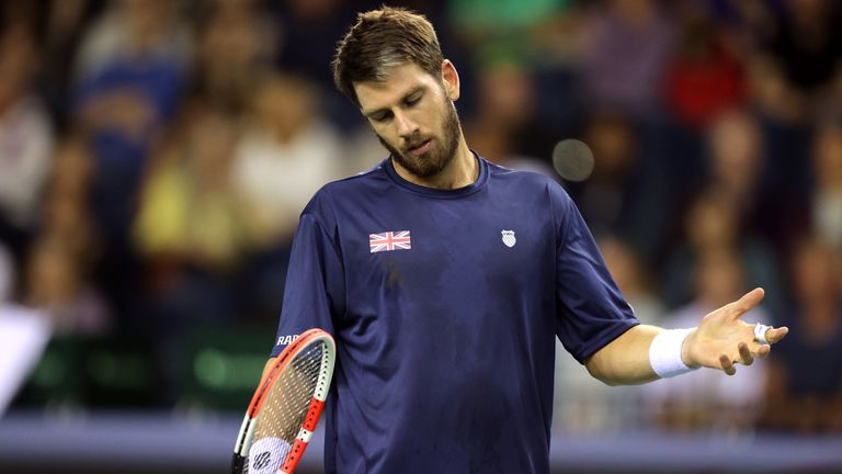 De Brit Cameron Norrie reageert tegen Bottic van de Sandsulp van Nederland tijdens de Davis Cup Rakuten groepswedstrijd tussen Groot-Brittannië en Nederland in de Emirates Arena in Glasgow.