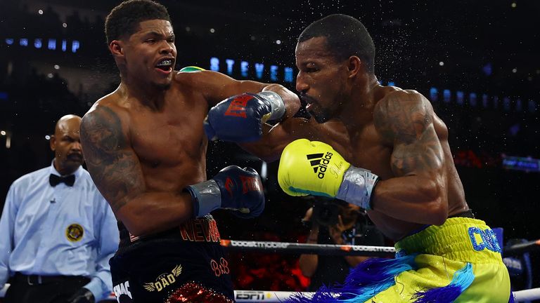 Stevenson dominated Conceicao from start to finish for a unanimous decision win (118-108, 117-109, 117-109).