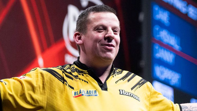 Can Dave 'Chizzy' Chisnall upset the odds and win the World Grand Prix? Wayne Mardle thinks he can claim his maiden TV major