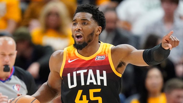 Donovan Mitchell in action for the Utah Jazz during the 2021/22 NBA season