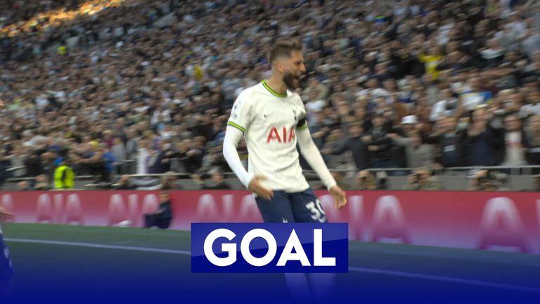 Rodrigo Bentancur&#39;s first goal for Tottenham gives them a 3-2 lead against Leicester.