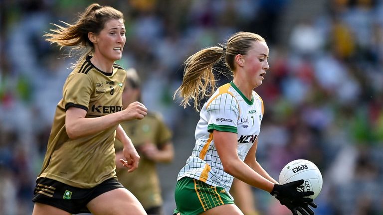 31 July 2022; Aoibhín Cleary of Meath in action against Lorraine Scanlon and Ciara Murphy of Kerry during the TG4 All-Ireland Ladies Football Senior Championship Final match between Kerry and Meath at Croke Park in Dublin. Photo by Brendan Moran/Sportsfile 