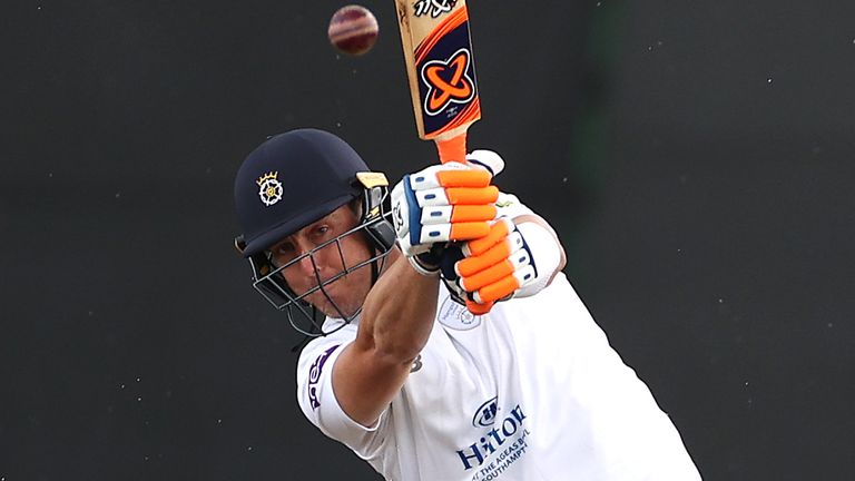Hampshire in pole position to beat Northamptonshire