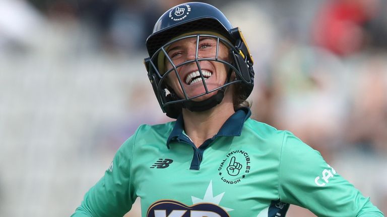 Lauren Winfield-Hill of Oval Invincibles Women reacts as she walks out to bat during The Hundred match between Manchester Originals Women and Oval Invincibles Women at Emirates Old Trafford on August 31, 2022 in Manchester, England. (Photo by Ashley Allen/Getty Images)