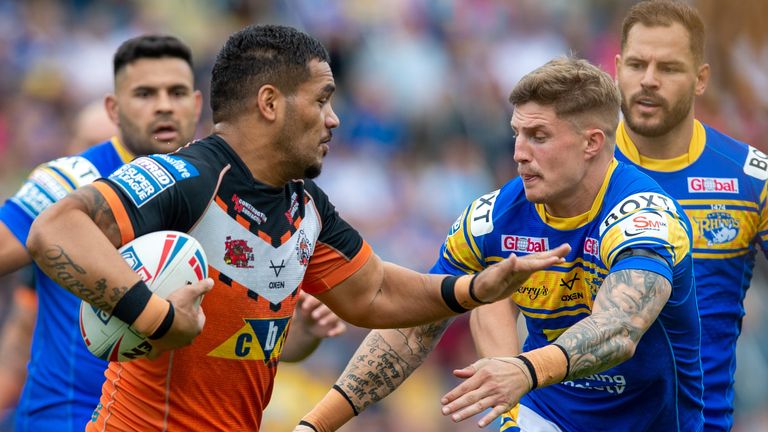 Bureta Faraimo is closed down by Liam Sutcliffe as Leeds take on Castleford (swpix.com)