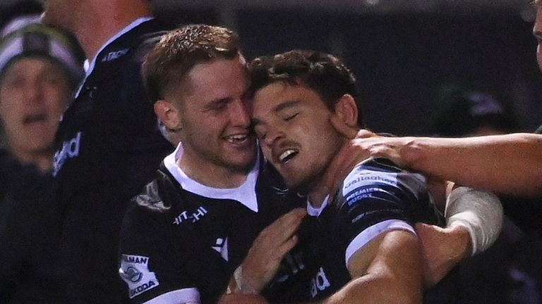 Mateo Carreras of Newcastle Falcons celebrates with his team-mates after scoring his side's fourth try