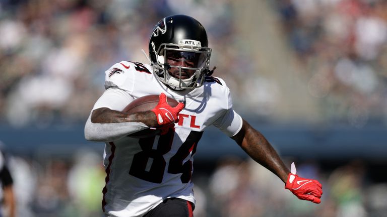 Atlanta Falcons running back Cordarrelle Patterson runs on his way to scoring a touchdown during the first half of an NFL football game against the Seattle Seahawks Sunday, Sept. 25, 2022, in Seattle.