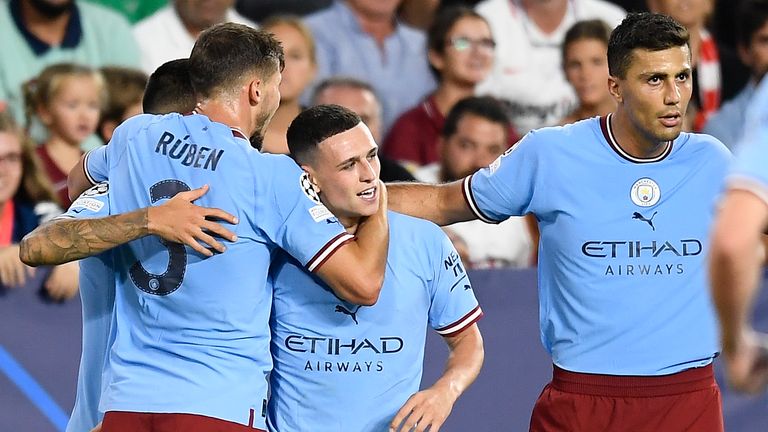 Phil Foden celebrates after scoring the second goal between Man City vs Sevilla