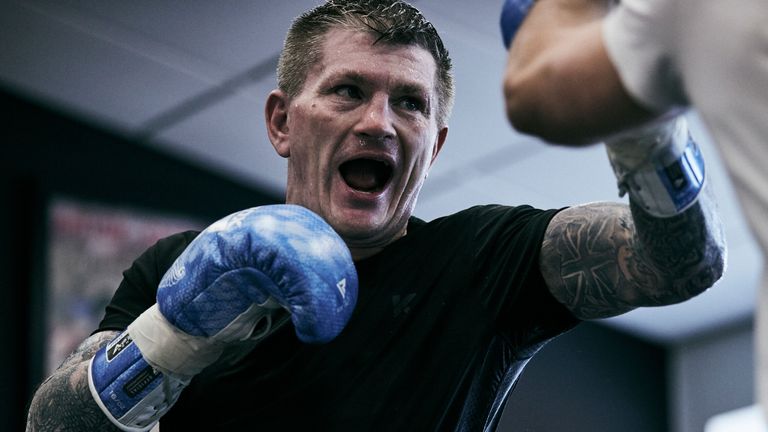 Ricky Hatton in training - credit Mark Robinson